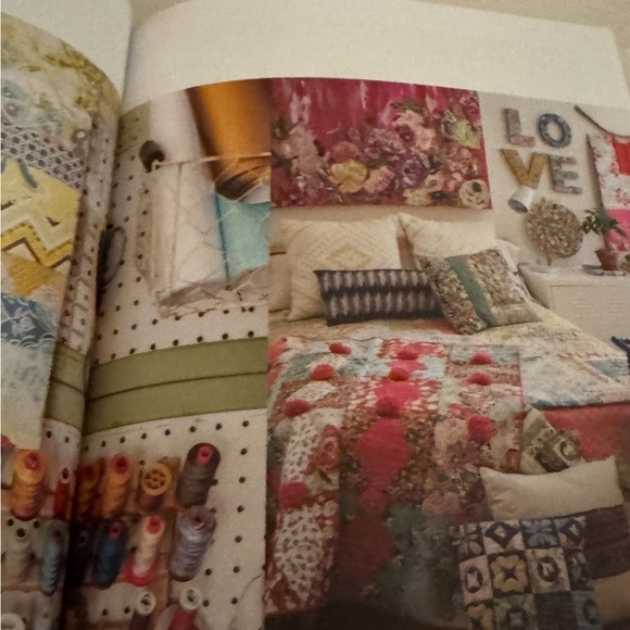 Multicolor Quilt Magazine - Picture 3 of 16
